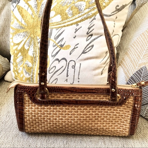 Brahmin Handbags - Trendy Vintage Brahmin 🎉Hot Pick🎉